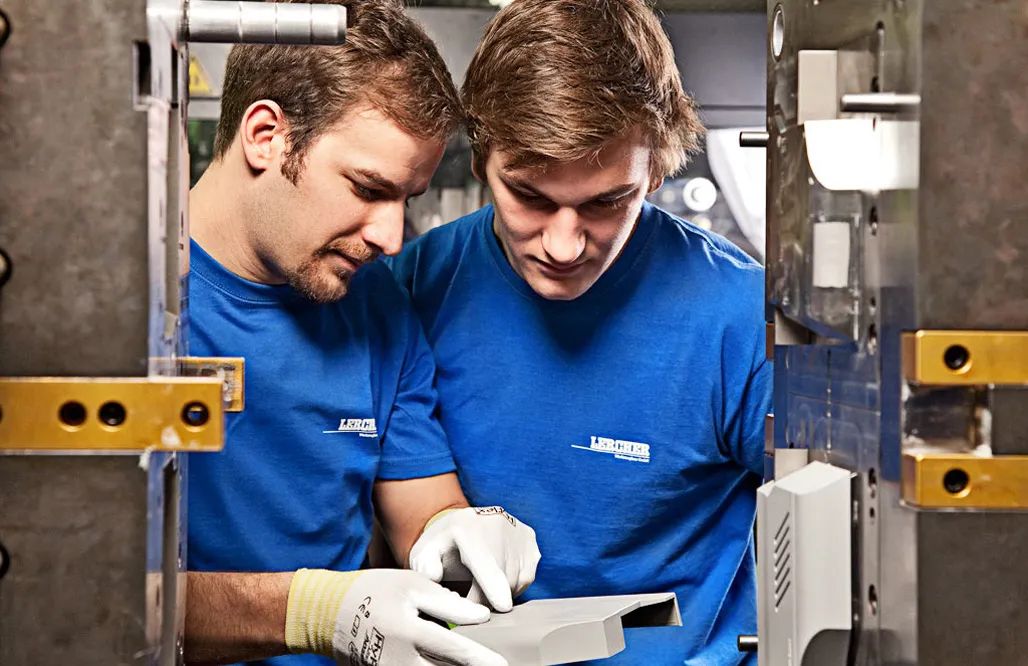 作為技術(shù)員，哪些情況下應(yīng)使用高速注射？